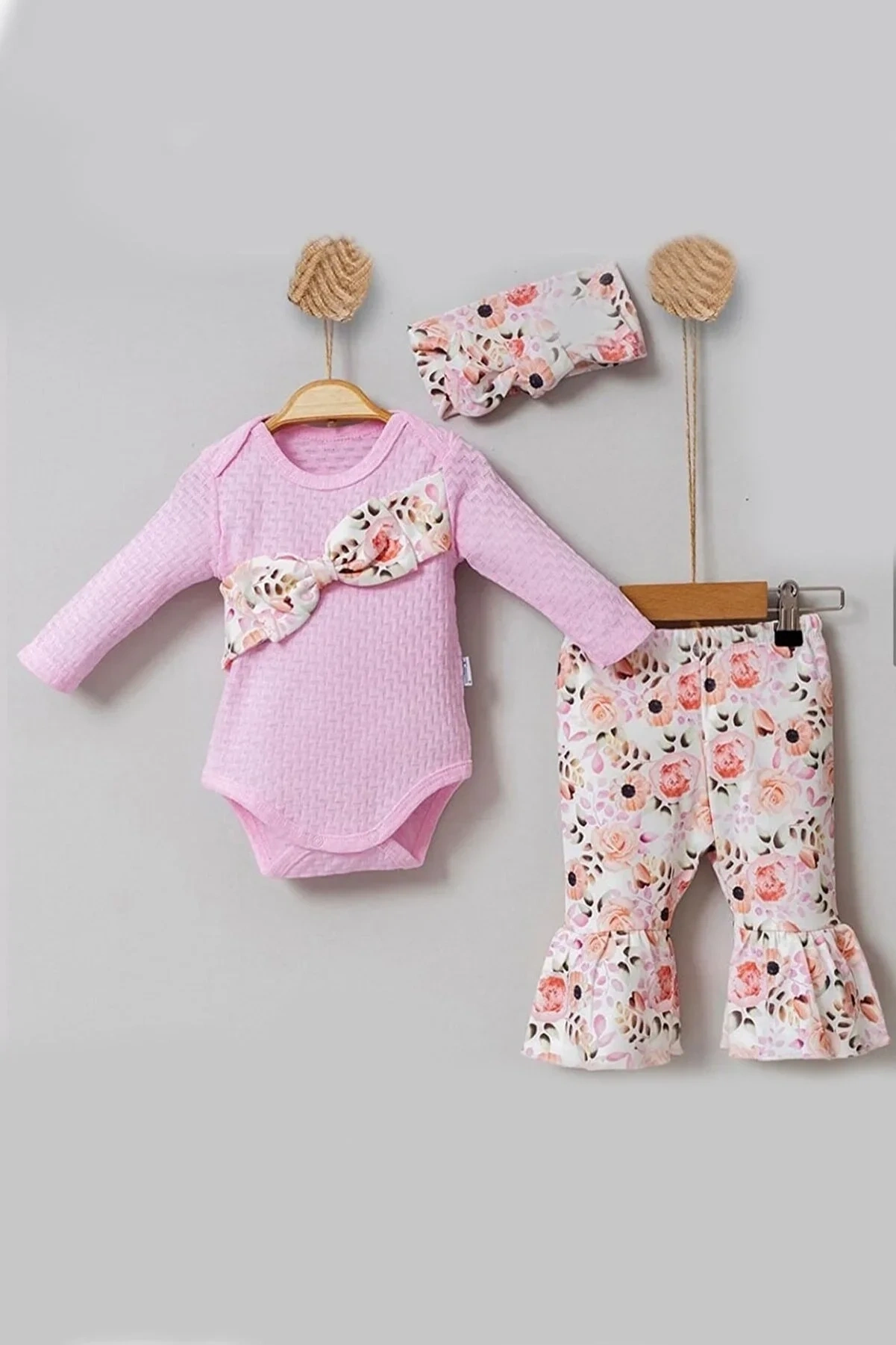 Çiçek Desenli Fiyonklu 3lü Kız Bebek Takım