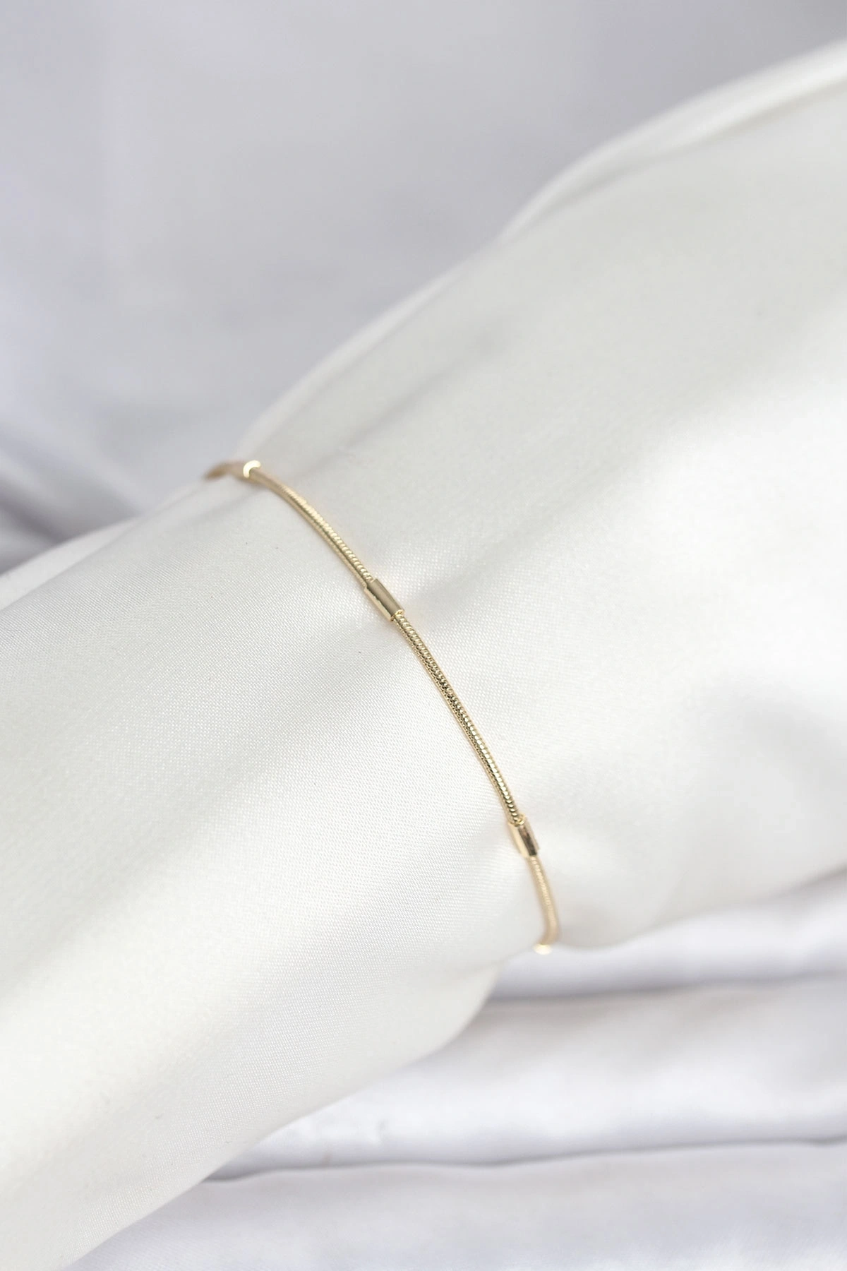 CM 14K Gold Renk Barlı Yılan Zincir Model Kadın Bileklik