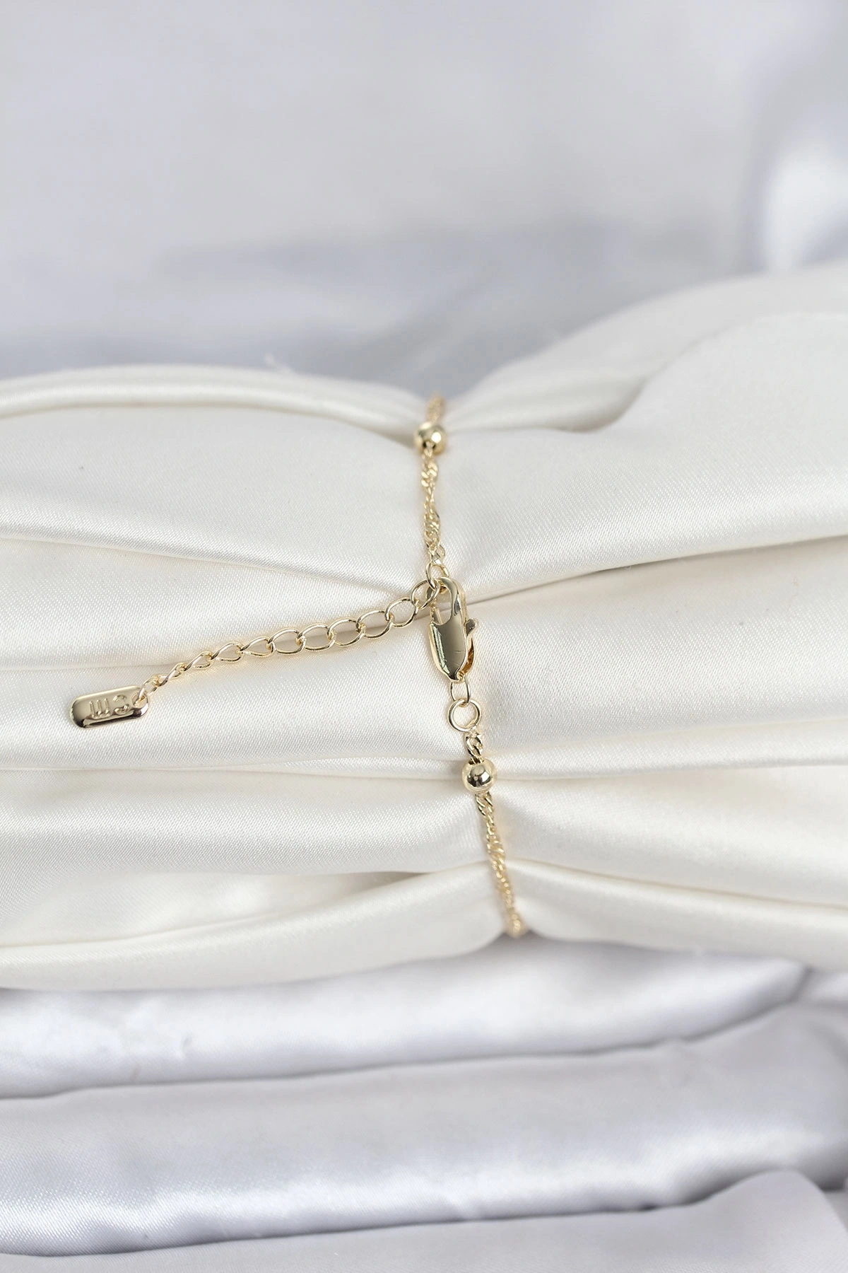 CM 14K Gold Renk Burgu Topçuk Model Kadın Bileklik