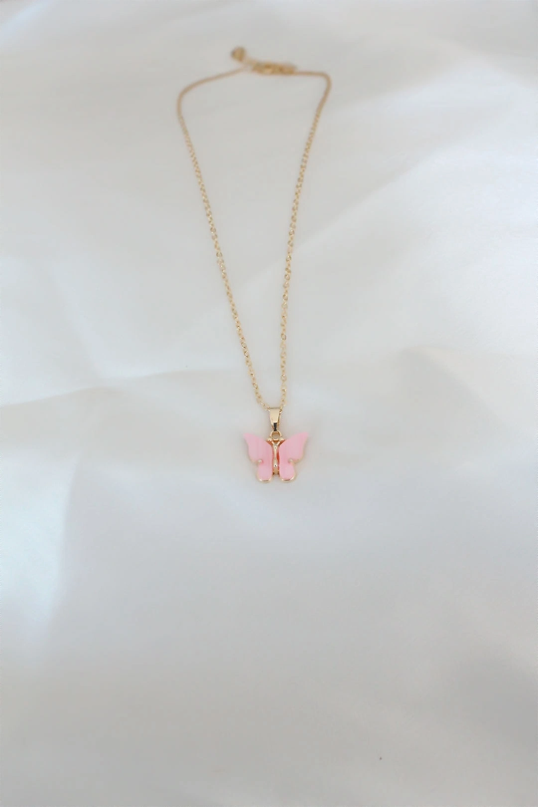 Gold Kaplama Pembe Sedefli Kelebek Kolye