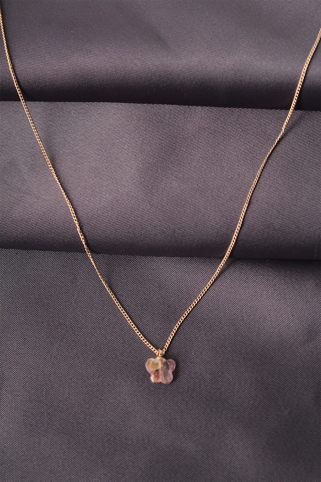 Gold Renk Metal Zirkon Taşlı Pembe Minimal Kelebek Detaylı Kadın Kolye