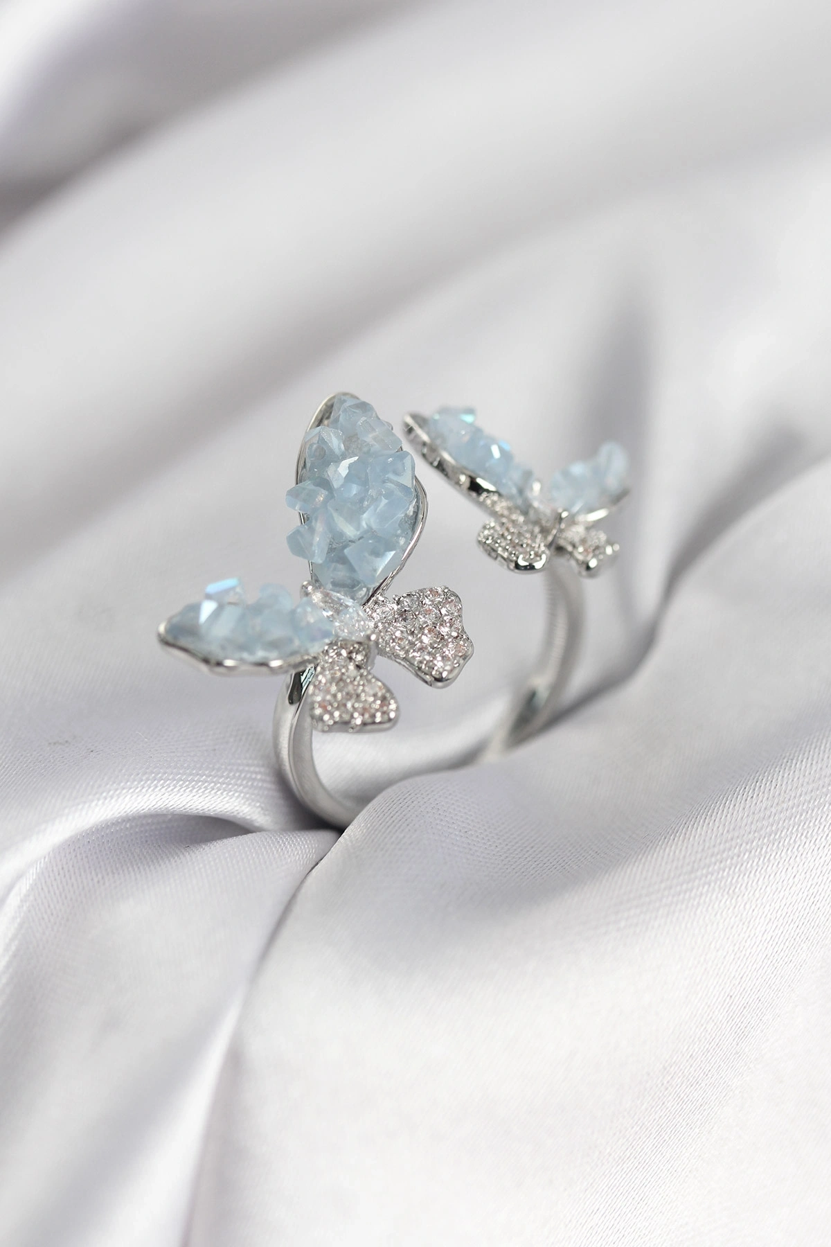 Gümüş Renk Mavi Kelebek Model Zirkon Taşlı Kadın Yüzük