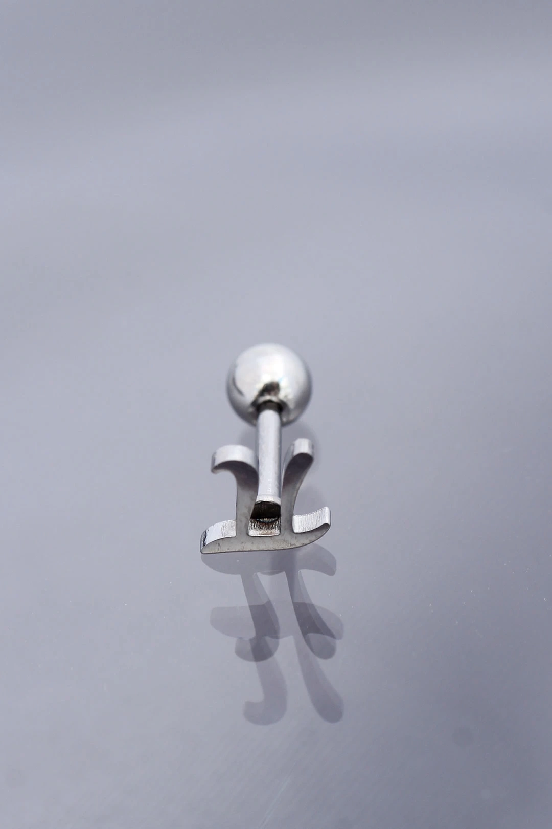 Gümüş Renk Pİ Sembol 316L Cerrahi Çelik Piercing