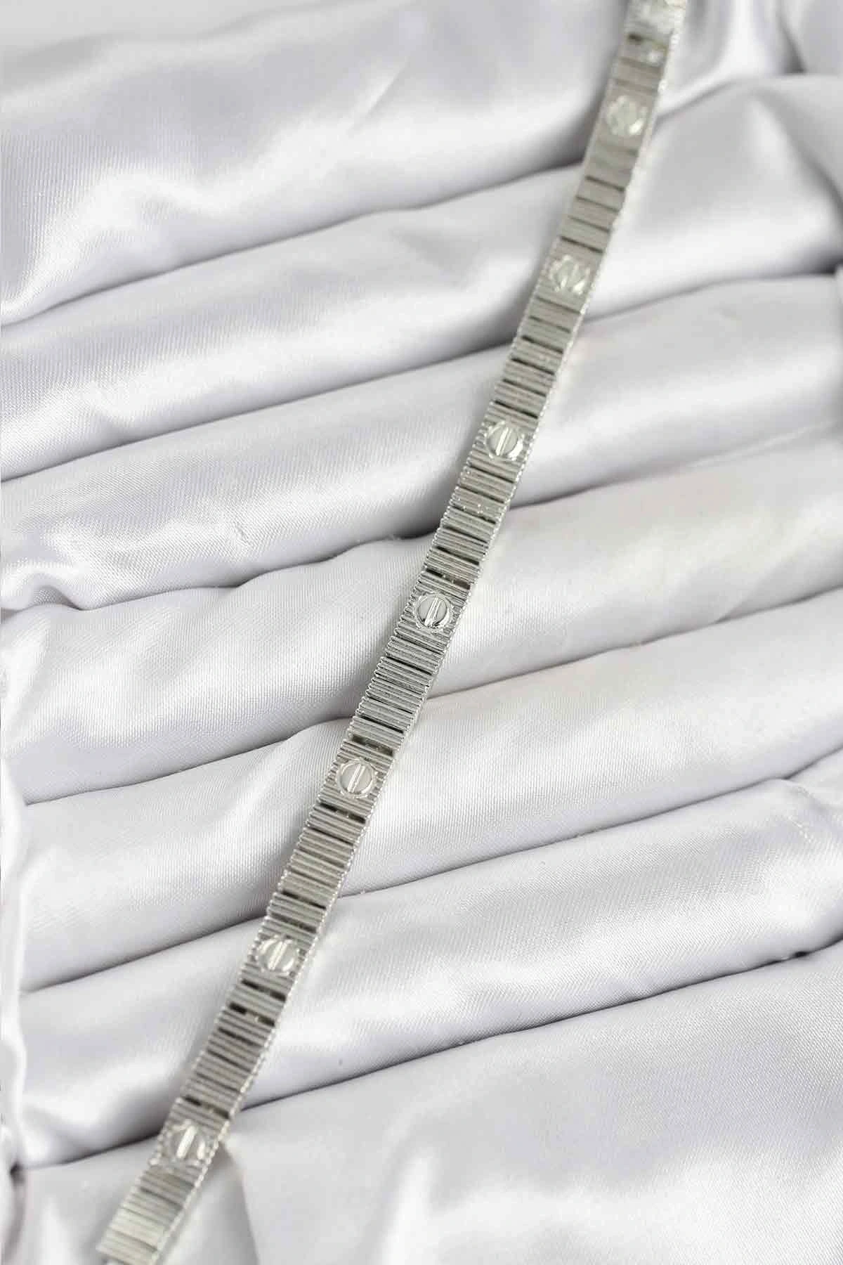 Gümüş Renk VIP Seri Bileklik