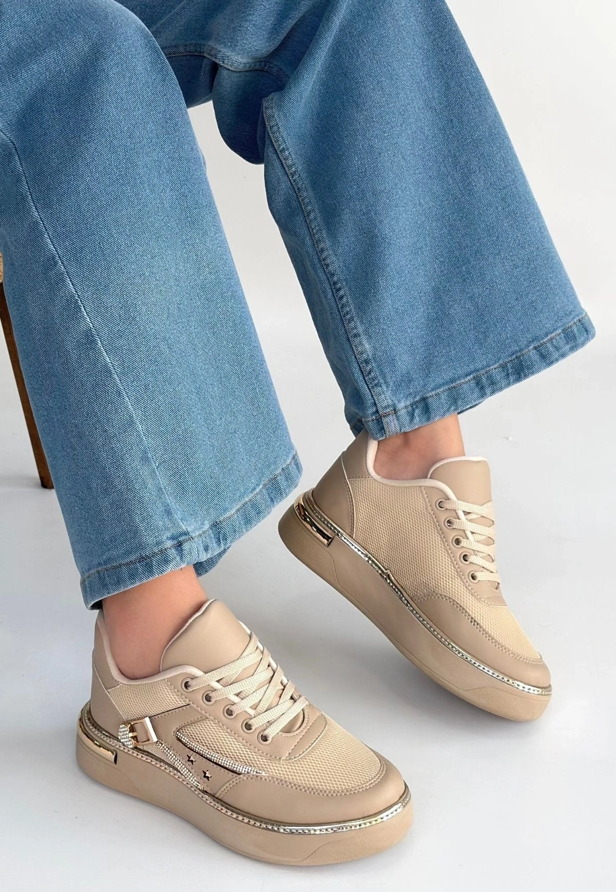 Junda Bej Cilt Bağcıklı Spor Ayakkabı