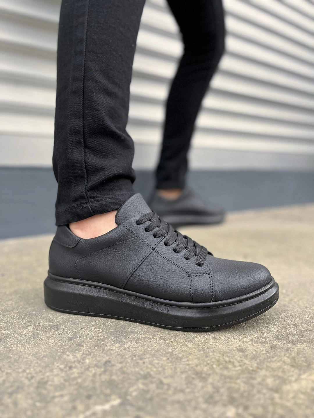 JY151 Boost Bağcıklı Cilt Erkek Günlük Sneaker Ayakkabı CST - Siyah