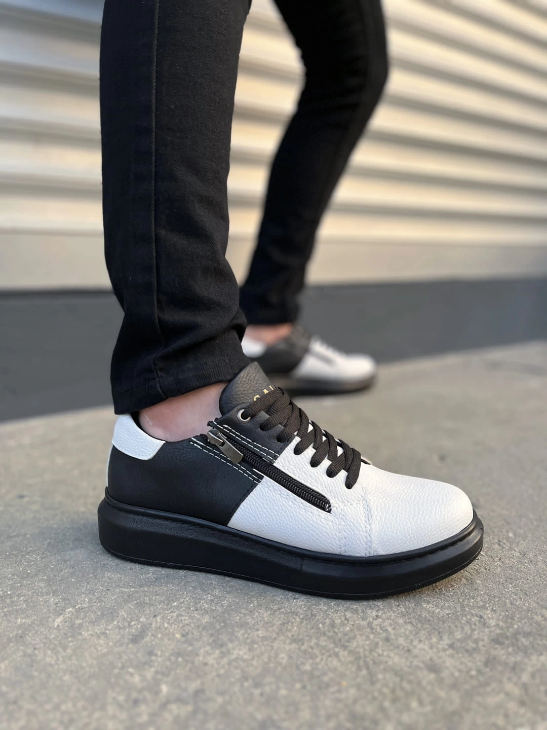JY155 Warrior Bağcıklı ve Fermuarlı Cilt Erkek Günlük Sneaker Ayakkabı CST - Siyah/Beyaz