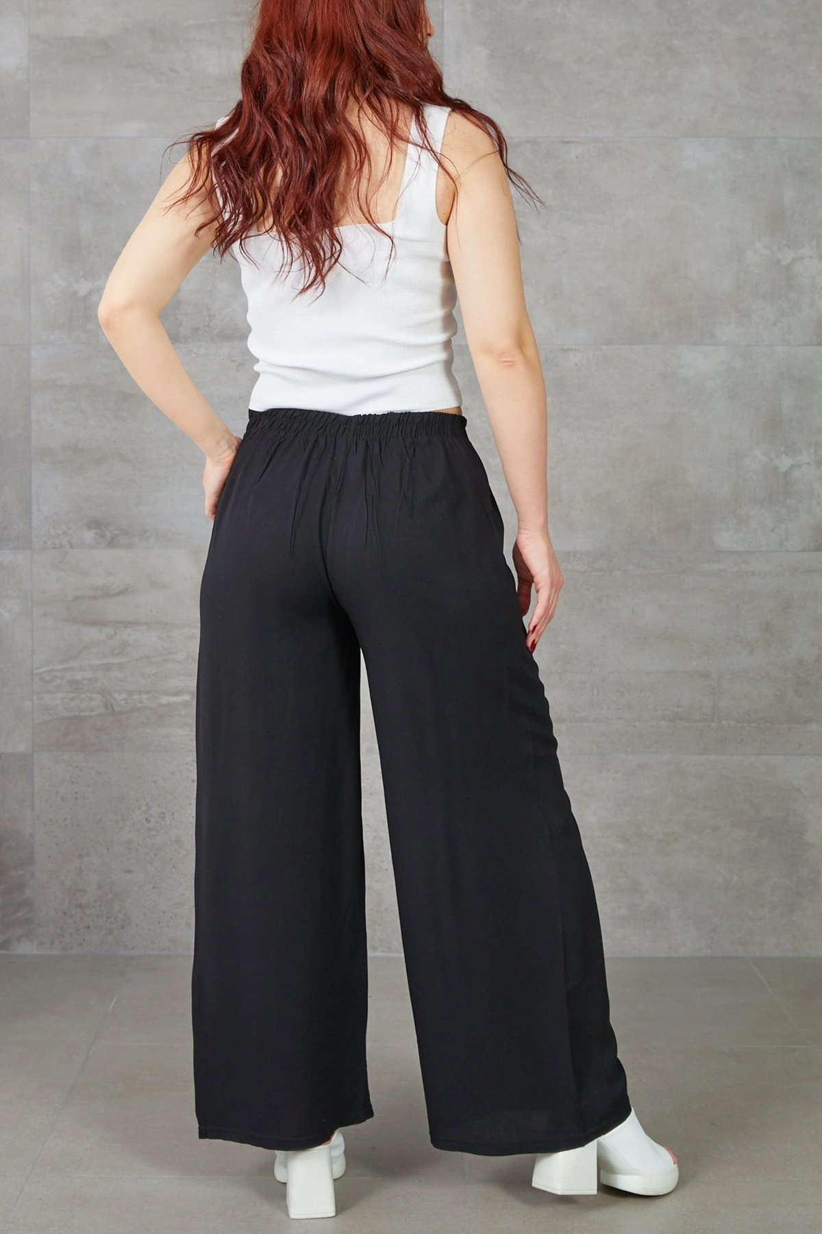 Kadın Bol Paça Rahat Kalıp Beli Lastikli Salaş Pantolon