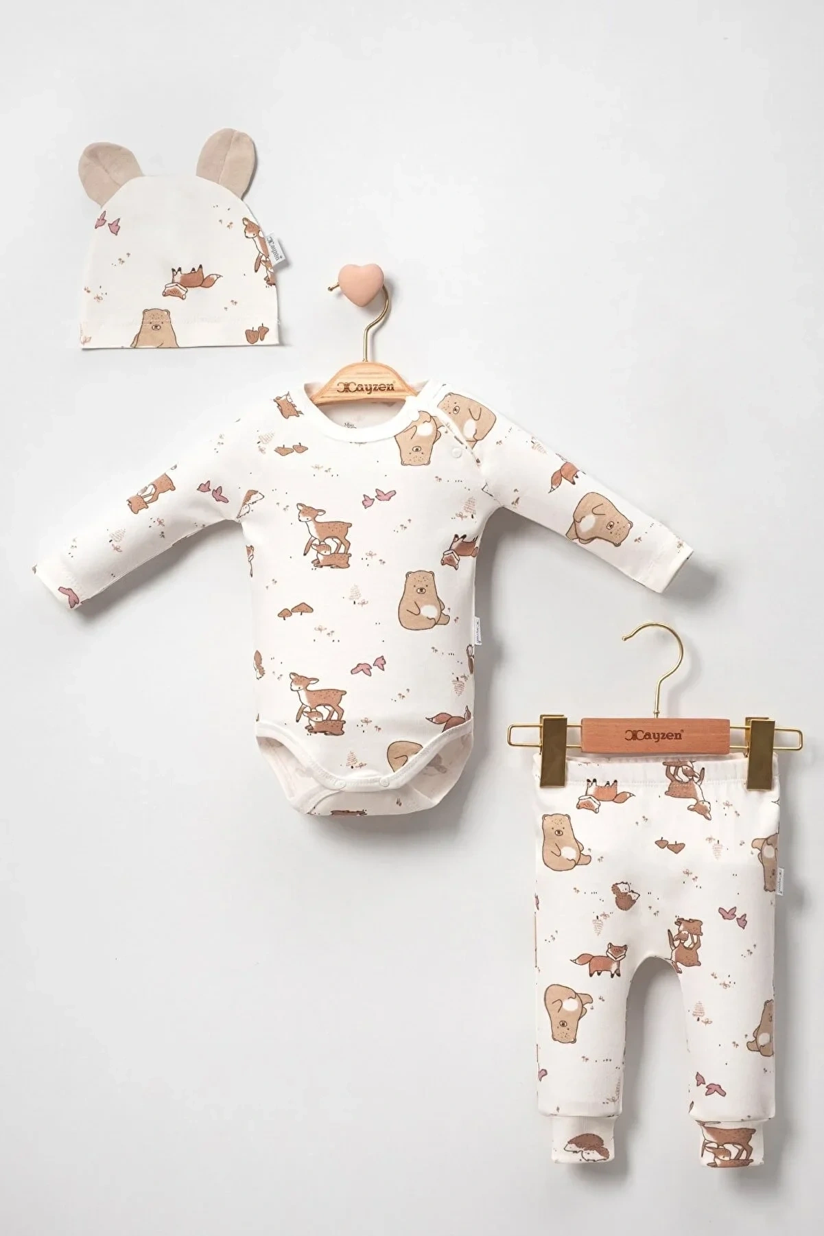 Karaca Desenli % 100 Pamuk 3lü Şapkalı Erkek Bebek Takım