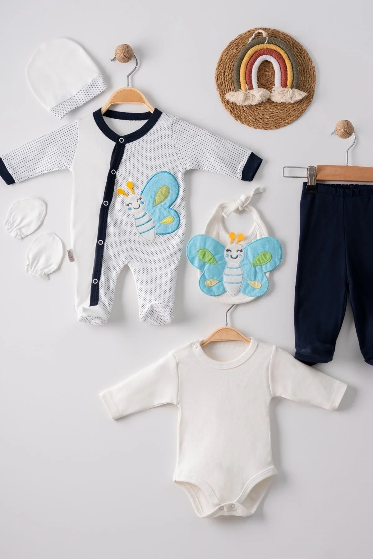 Kelebek Nakışlı Tulumlu % 100 Pamuk Erkek Bebek 5li Set