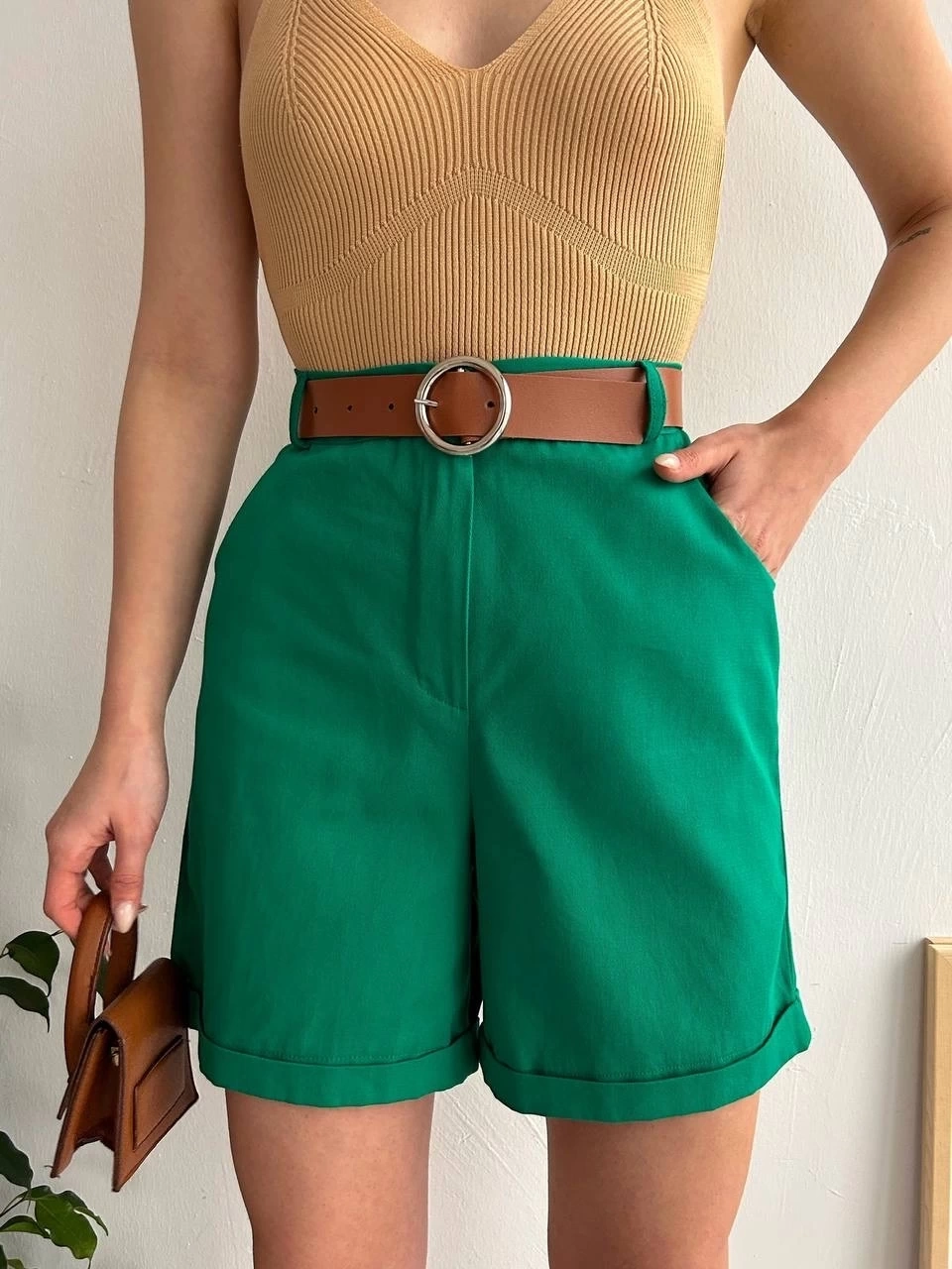 Kemerli gabardin şort yeşil s25735