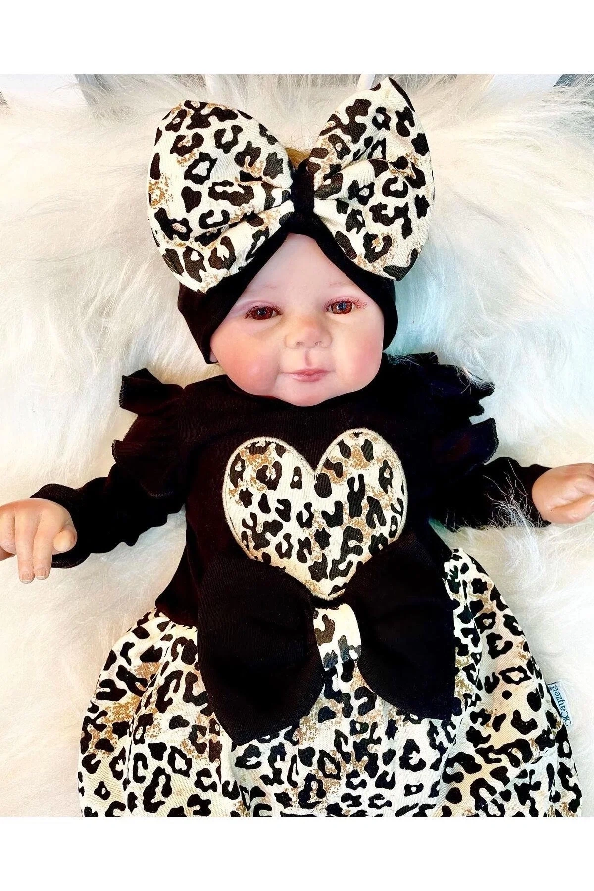 Leopar Desenli Fiyonklu % 100 Pamuk Kız Bebek Tulum