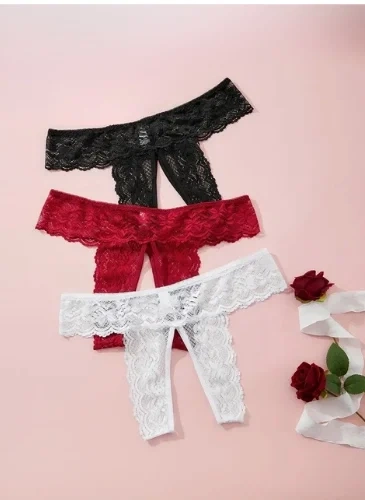 Lesca Fantezi Kadın 3lü Özel Bölgeleri Açık Dantelli Tanga Seti