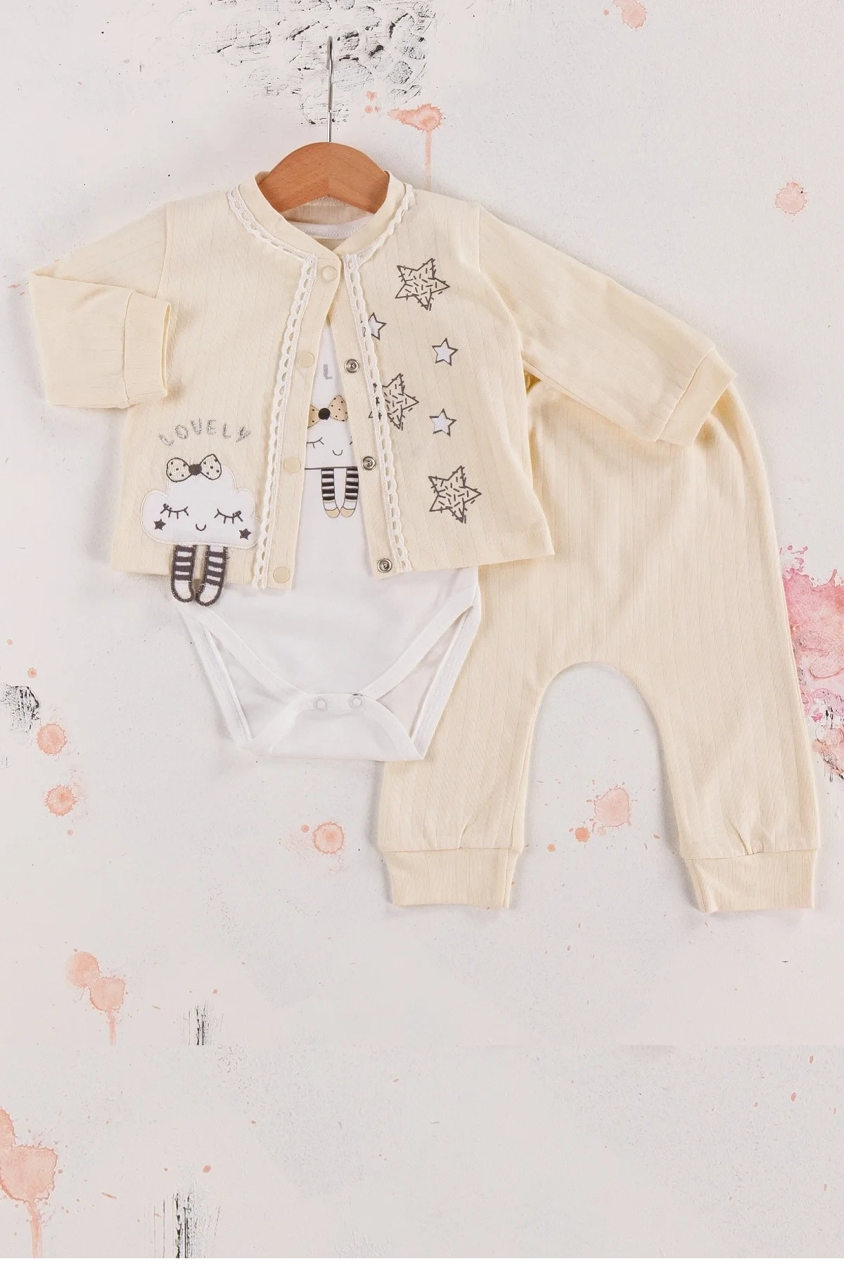 Lovely Yıldız Desenli 3lü Hırkalı Kız Bebek Takım