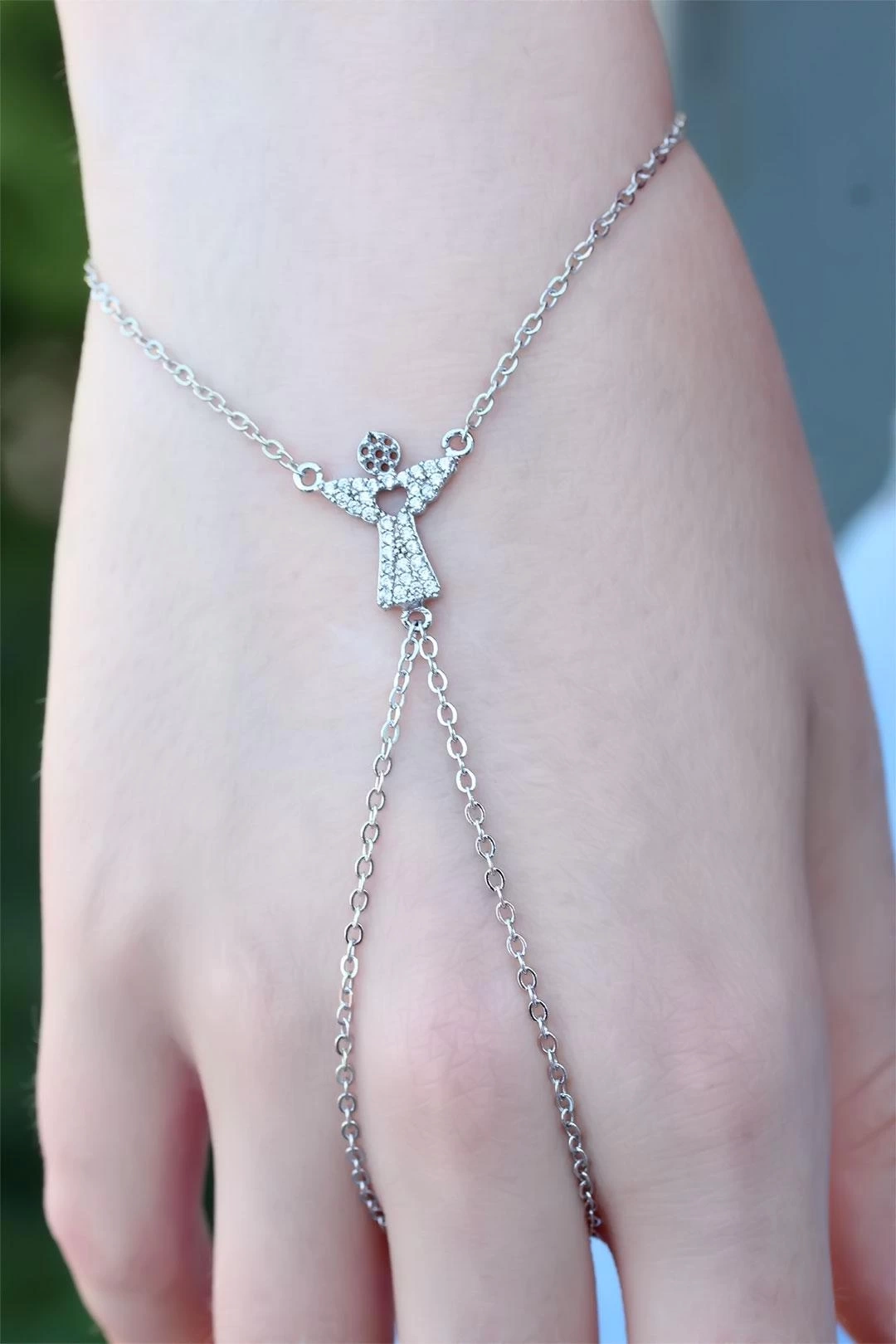 Melek Figürlü Zirkon Taşlı Silver Renk Şahmeran Bileklik