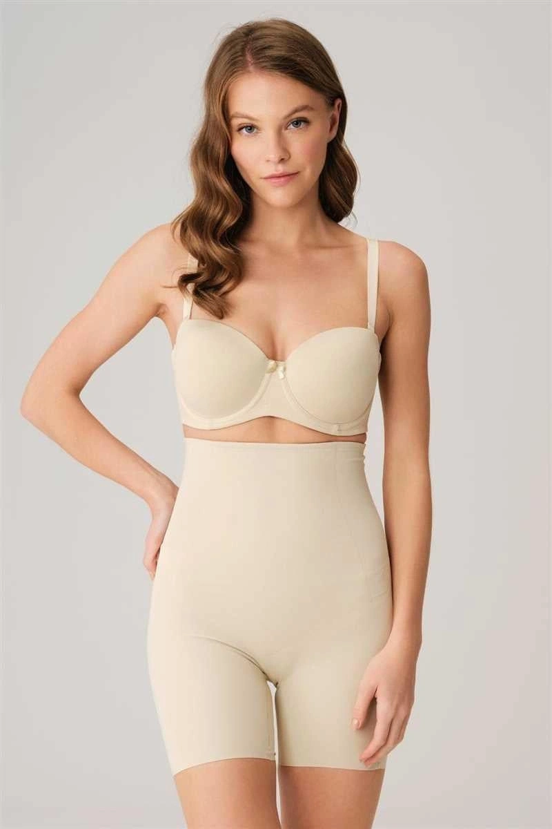 Mikro Kumaş Silikon Bantlı Paçalı Sıkı Şort Korse