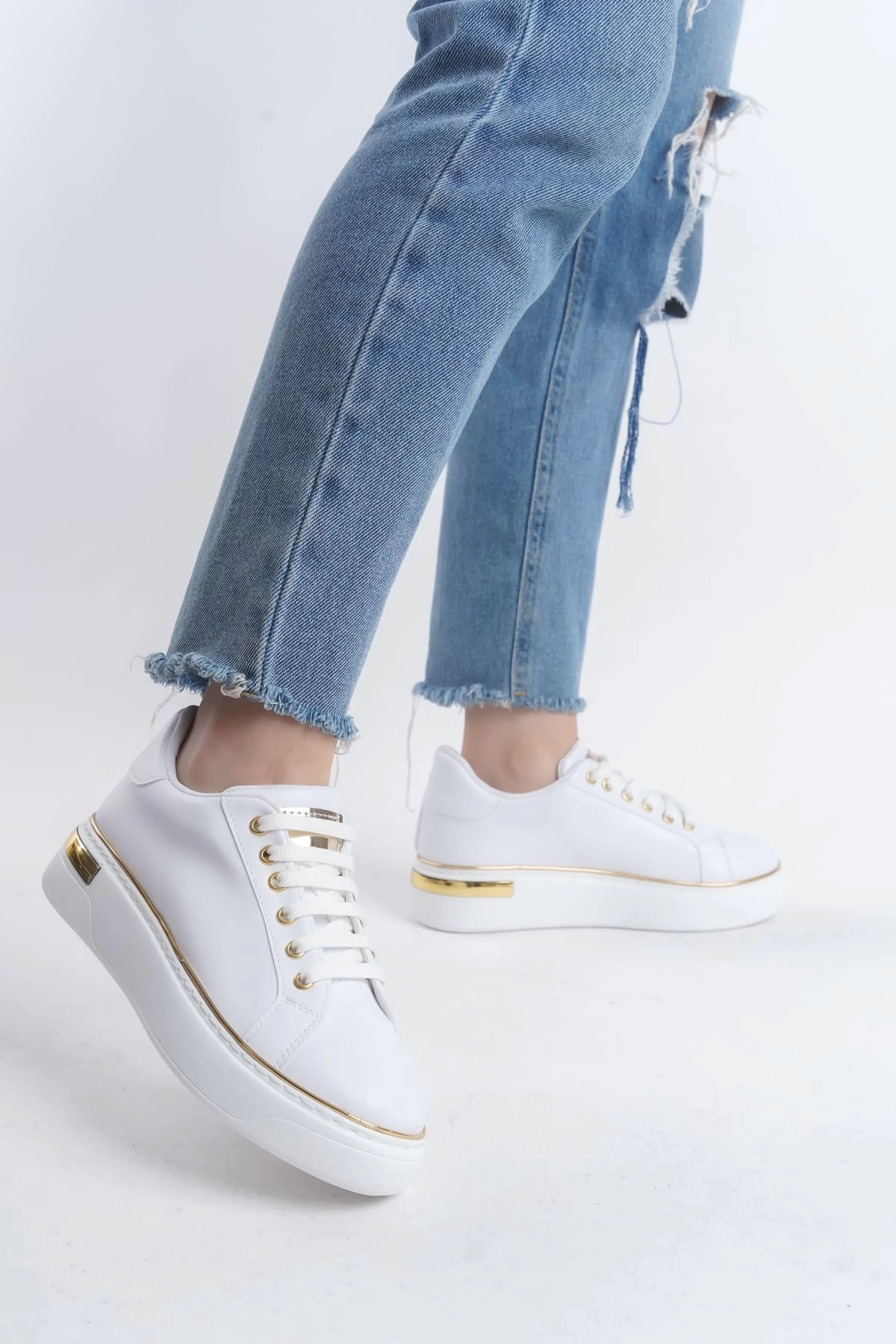 MINA Bağcıklı Ortopedik Taban Kadın Sneaker Spor Ayakkabı  BT - Beyaz/Altın