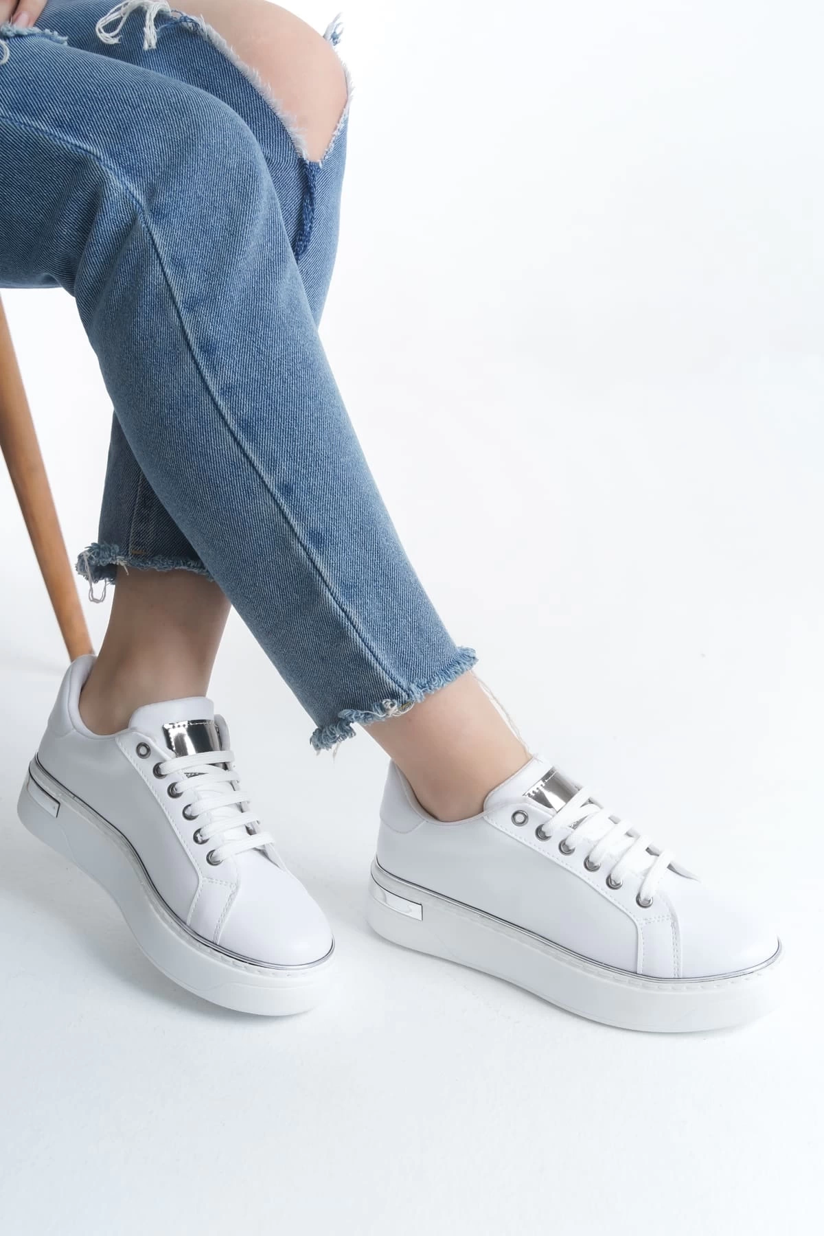 MINA Bağcıklı Ortopedik Taban Kadın Sneaker Spor Ayakkabı  BT - Beyaz/Gümüş