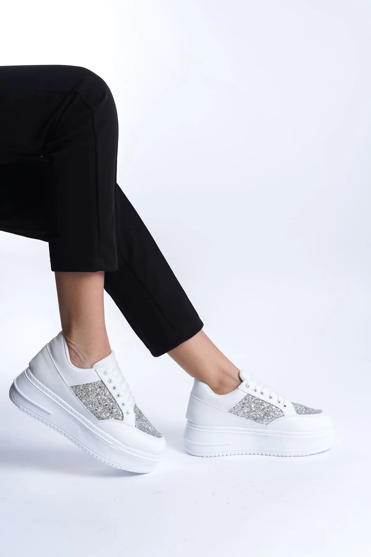 MIPA Bağcıklı Ortopedik Taban Simli Kadın Sneaker Spor Ayakkabı  BT - Beyaz