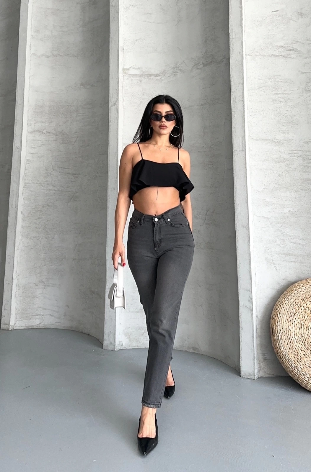 Mom fit enzim taş yıkama jeans pantolon füme
