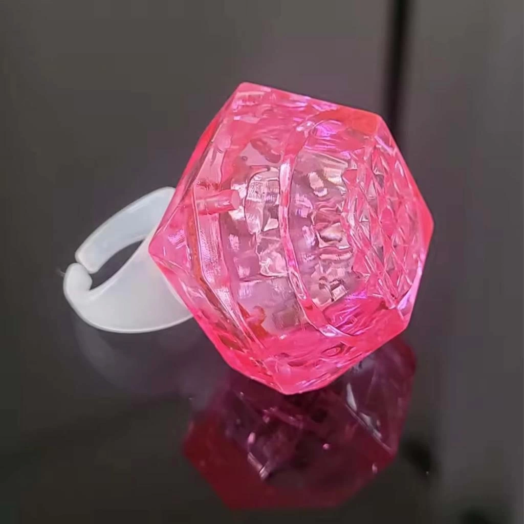 Nessiworld Kristal Tasarımlı Led Glow Işıklı 3 Modlu Pembe Yüzük 3.5 x 5 cm