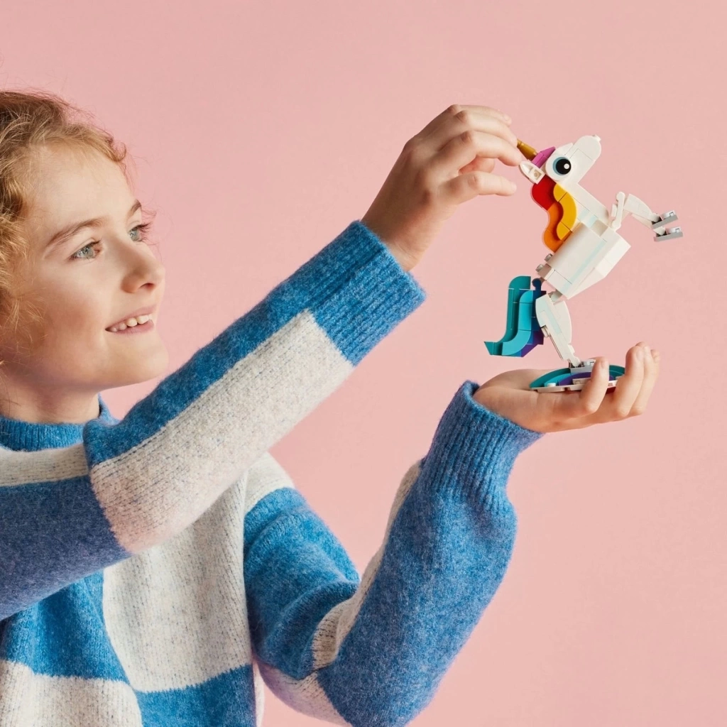 Nessiworld LEGO Creator Sihirli Tek Boynuzlu At 31140