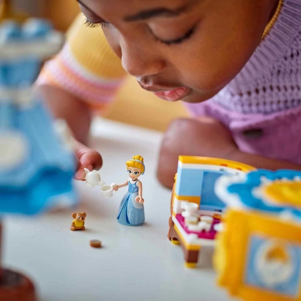 Nessiworld LEGO Disney Princess Sindirellanın Elbisesi