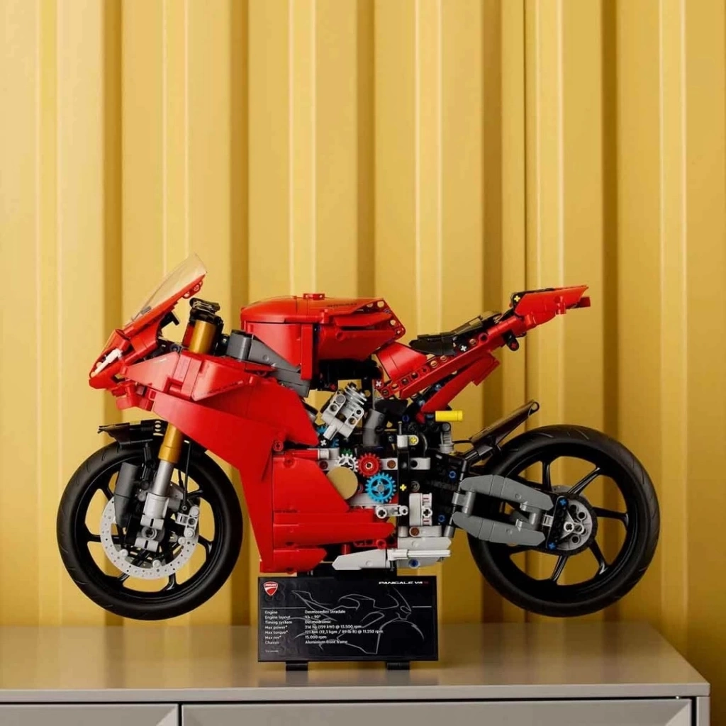 Nessiworld LEGO Technic Ducati Panigale V4 S Motosiklet 42202