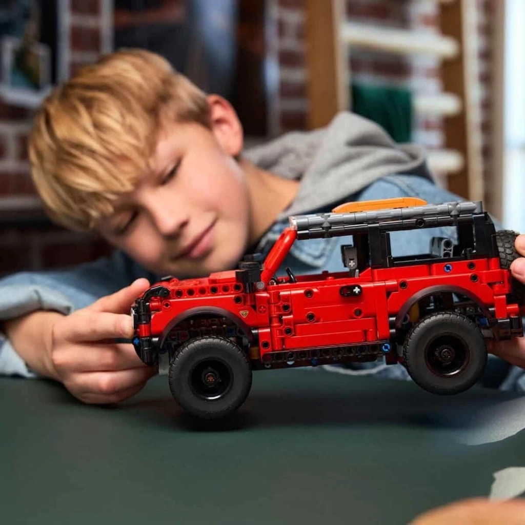 Technic Ford Bronco SUV 42213