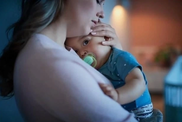 Nessiworld Philips Avent Ultra Air Gece Emzik 0-6 Ay Kız