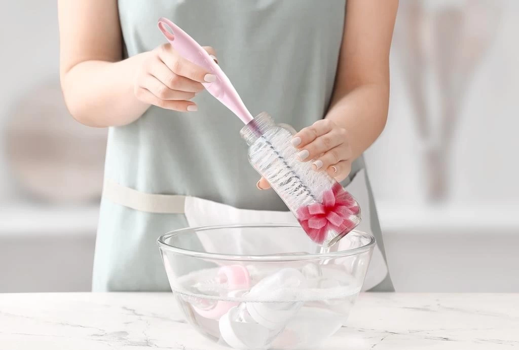 Nessiworld   Süngerli Biberon Fırçası 776 Pembe