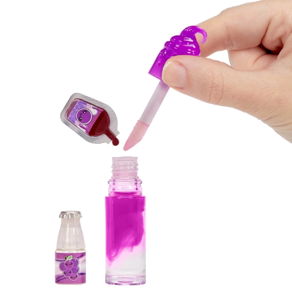 Nessiworld Yummiland Greta Grape Bebeği ve Dudak Parlatıcısı