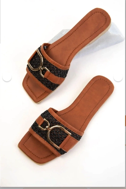 Pıer Siyah Cilt Terlik