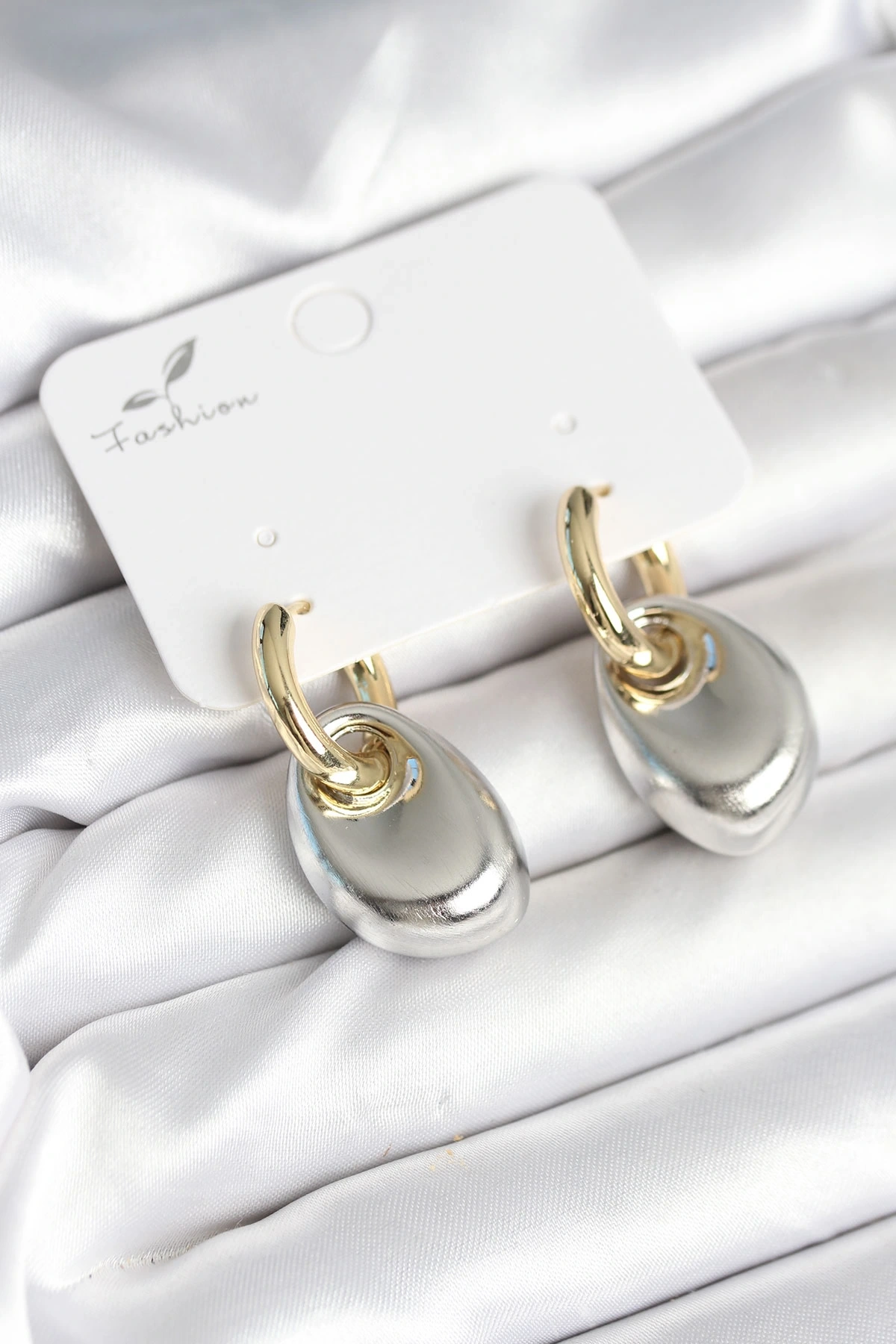 Pirinç Damla Model Gümüş Gold Renk Kadın Küpe