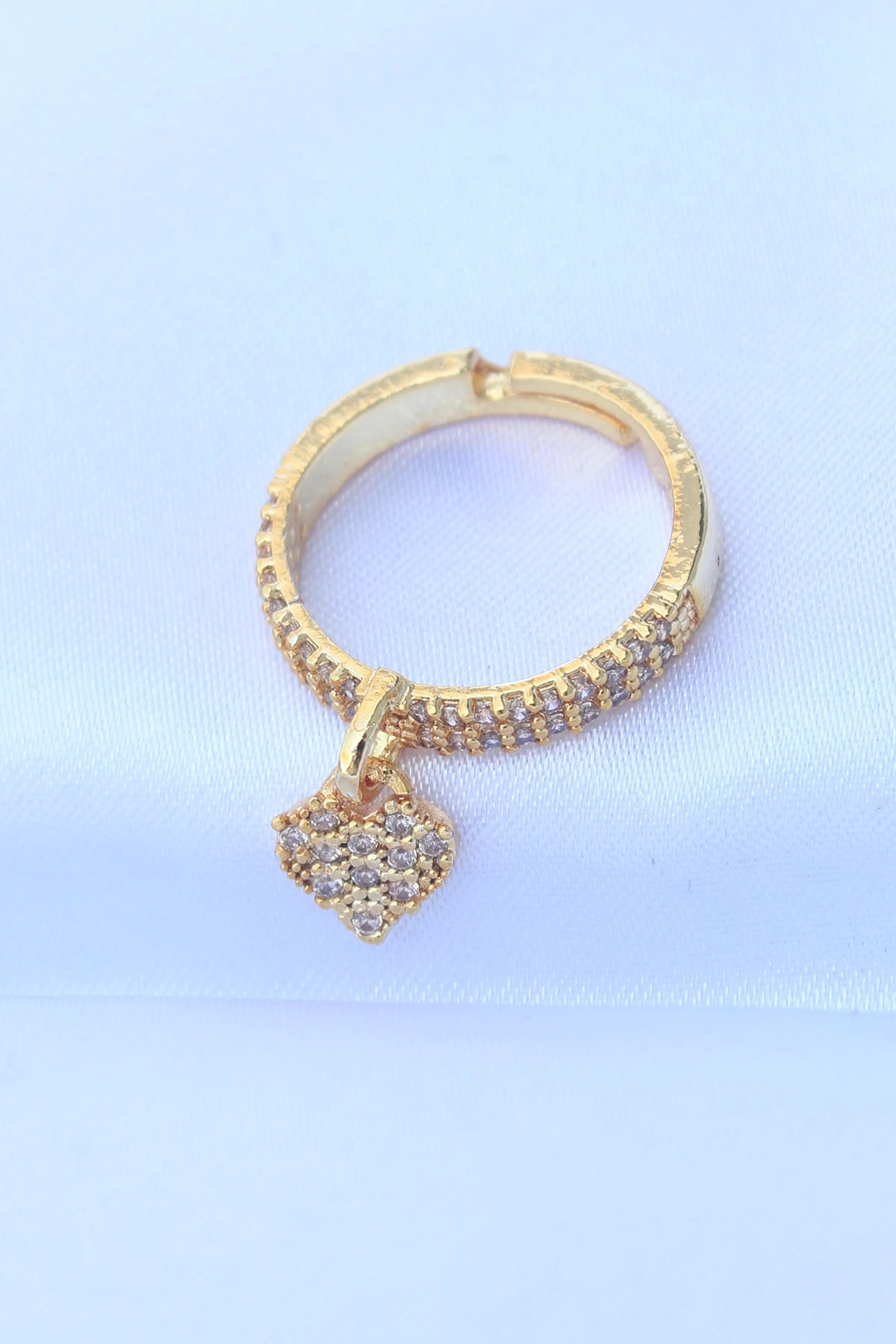 Pirinç Gold Renk Ayarlanabilir Zirkon Taşlı Sallantılı Kalp Yüzük