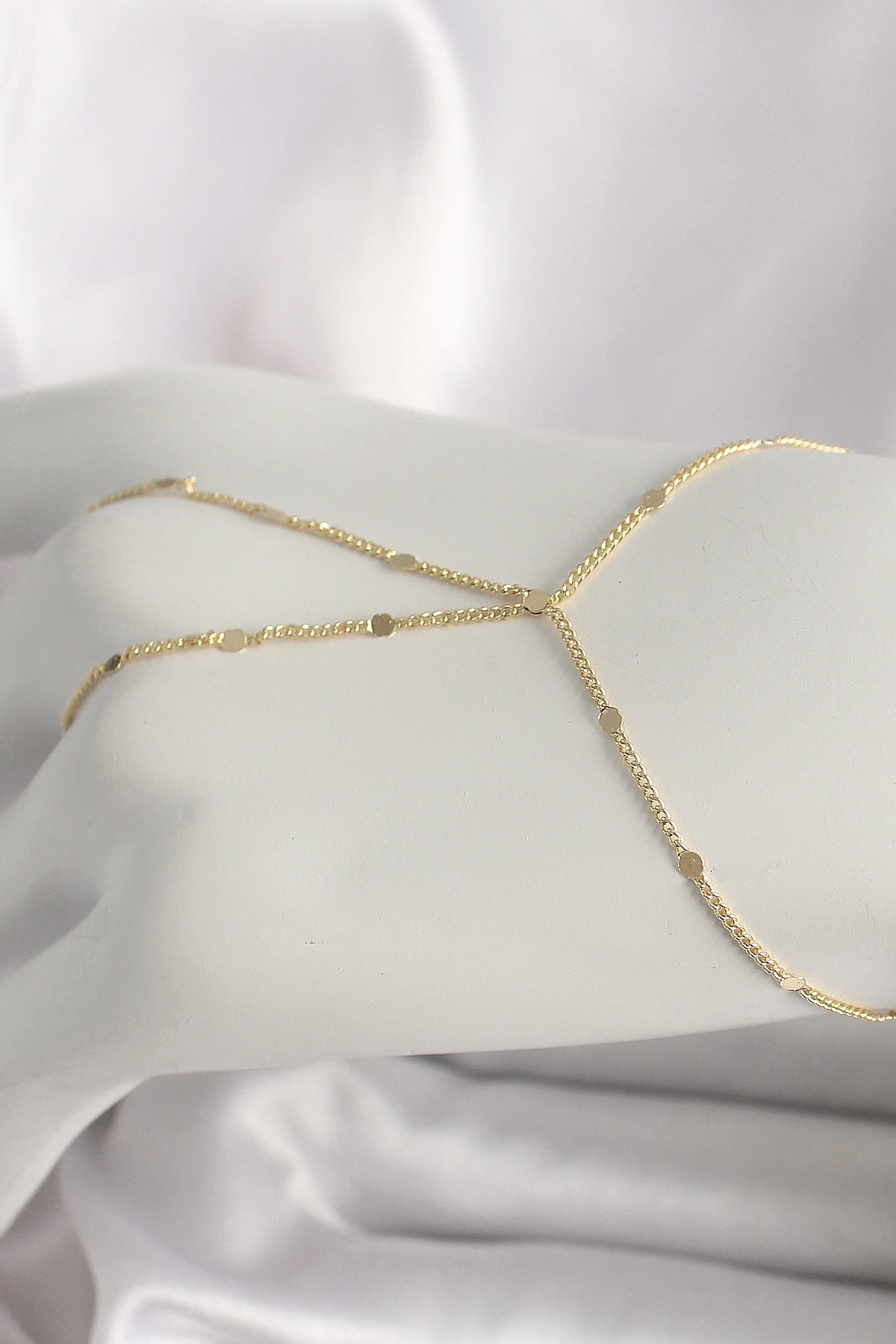 Pirinç Gold Renk Pul Detaylı Kadın Şahmeran