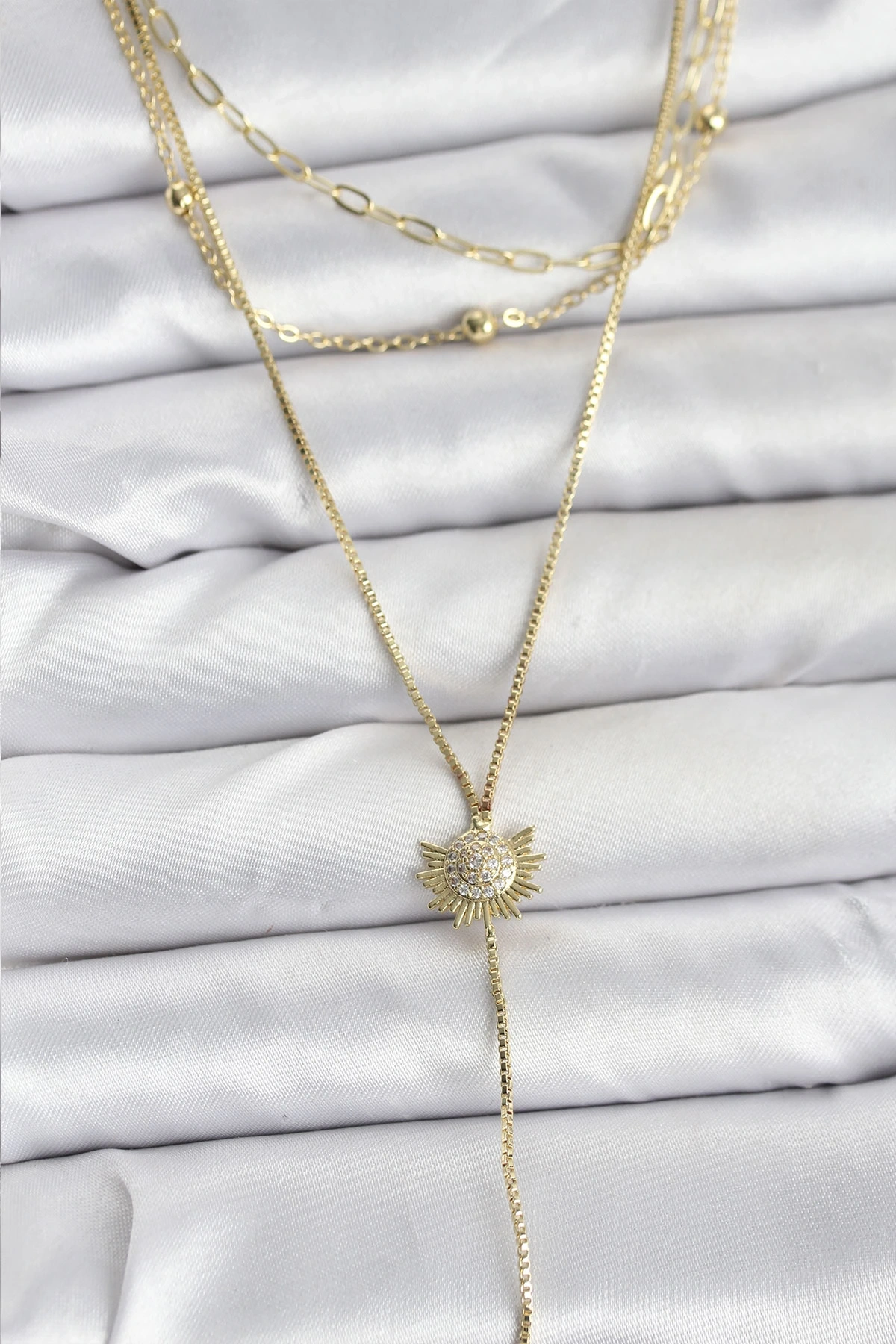 Pirinç Gold Renk Zirkon Taşlı Güneş Model Detaylı 3lü Kombin Y Kadın Kolye