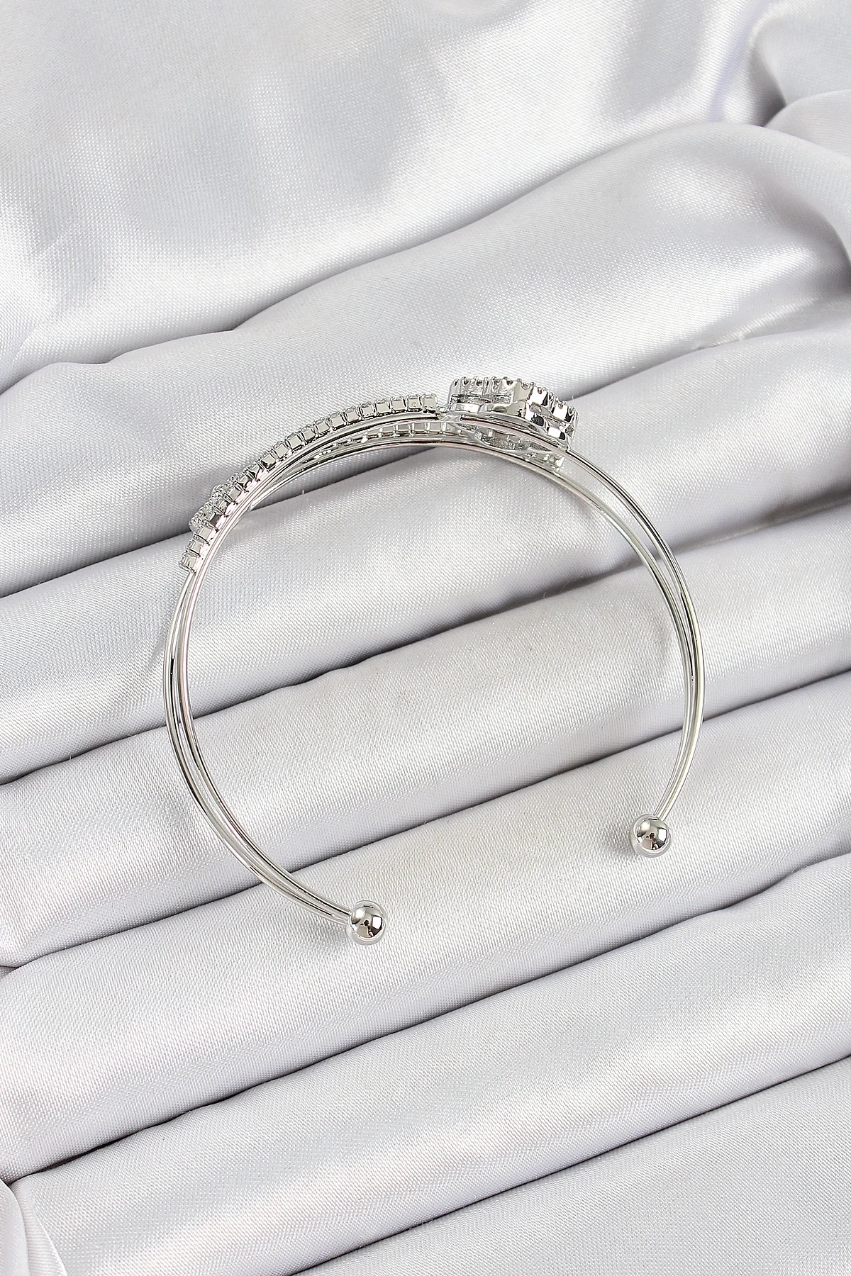 Pirinç Gümüş Renk Zirkon Taşlı Yonca Model 2li Kadın Bileklik