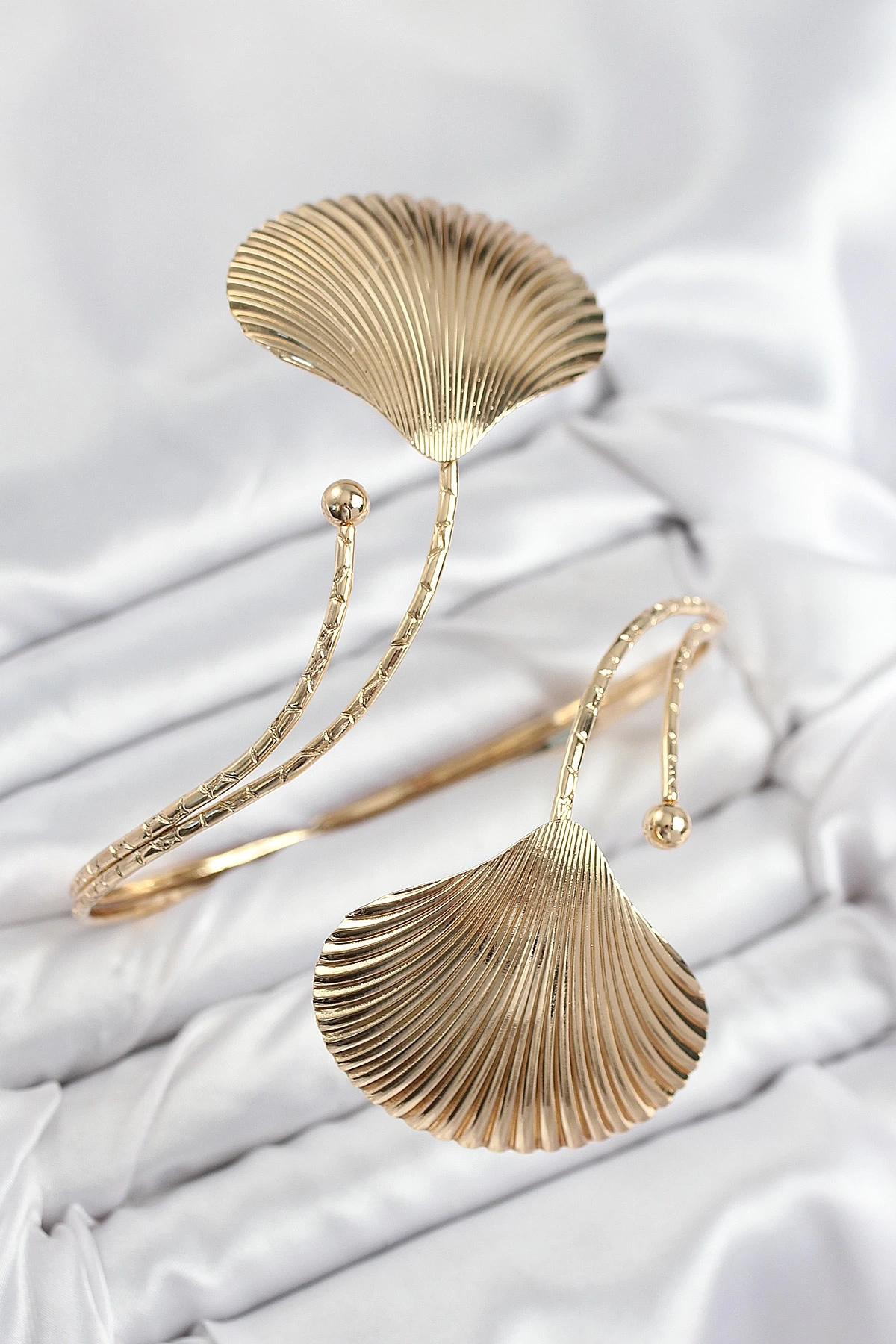 Pirinç İstiridye Model Gold Renk Kadın Pazu Bileklik