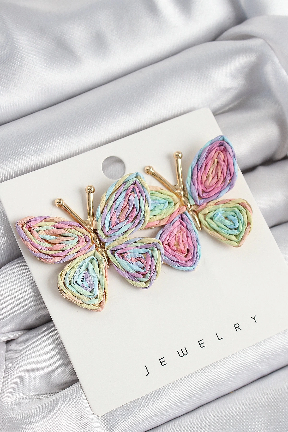 Pirinç Rainbow Kelebek Model Gold Renk Kadın Hasır Küpe