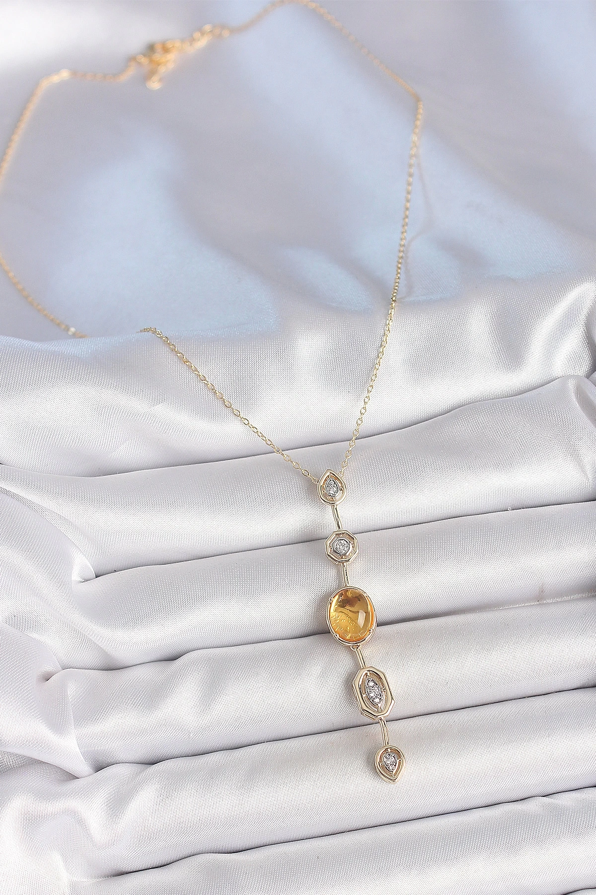 Pirinç Zincir Kehribar Sarı Gold Renk  Zirkon Taşlı Y Kolye