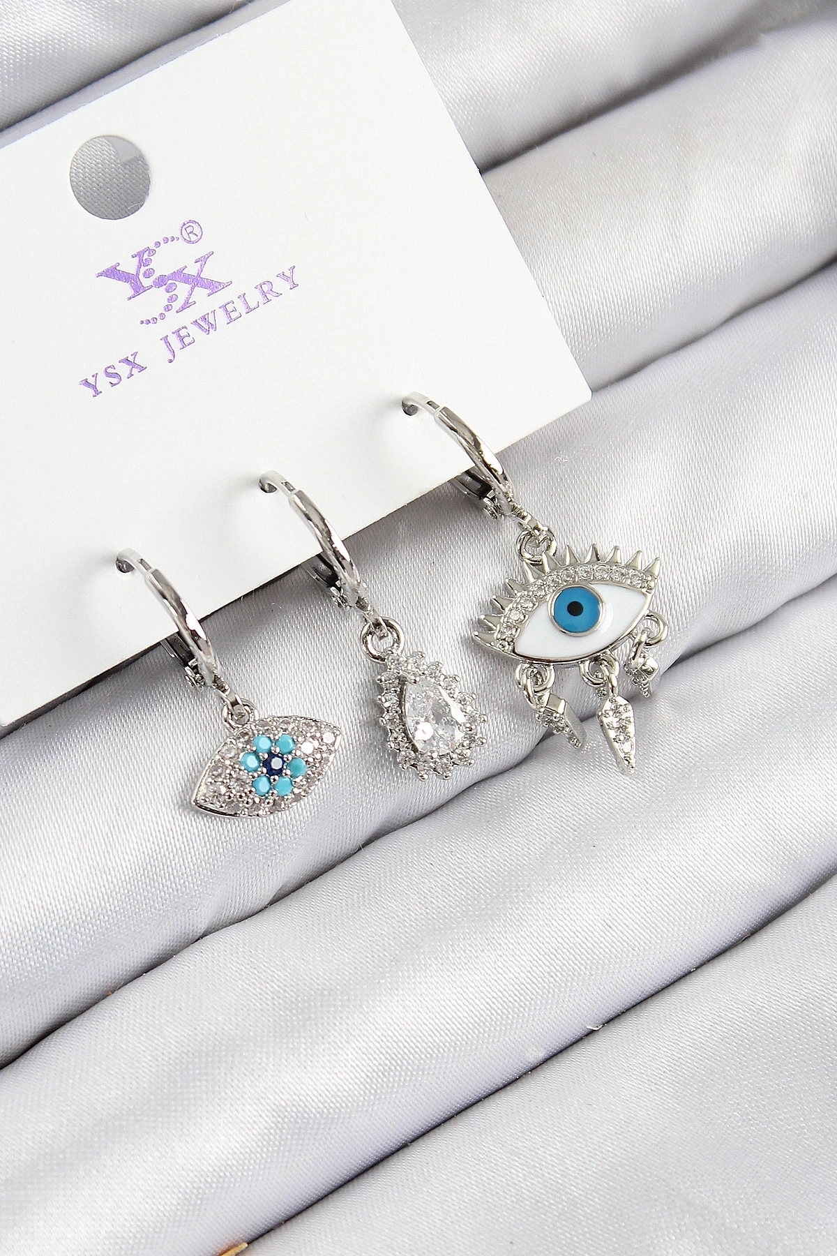 Pirinç Zirkon Taşlı 3lü Fatmanın Gözü Model Gümüş Renk Kadın Küpe