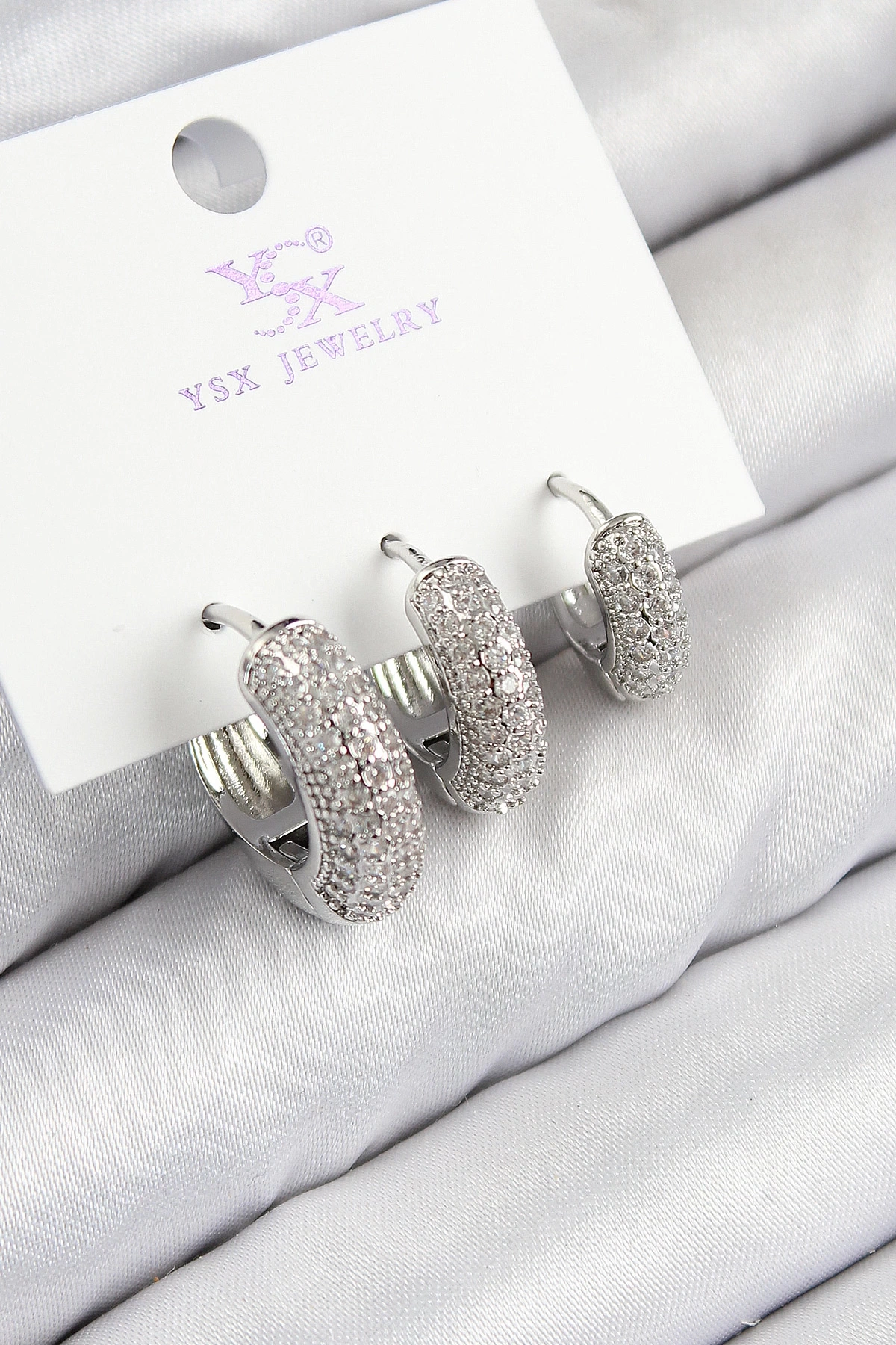 Pirinç Zirkon Taşlı 3lü Halka Model Gümüş Renk Kadın Küpe