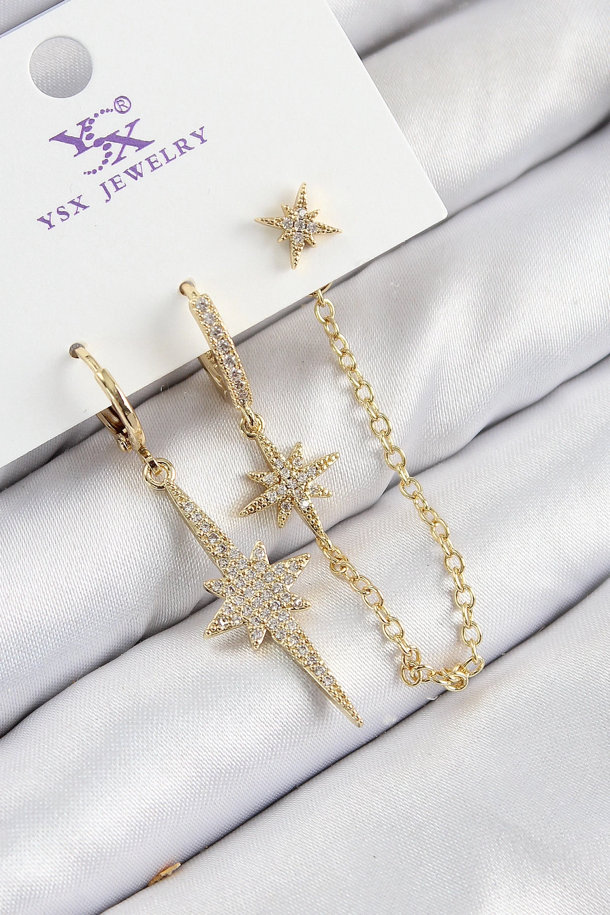 Pirinç Zirkon Taşlı 3lü Kutup Yıldızı Model Gold Renk Kadın Küpe