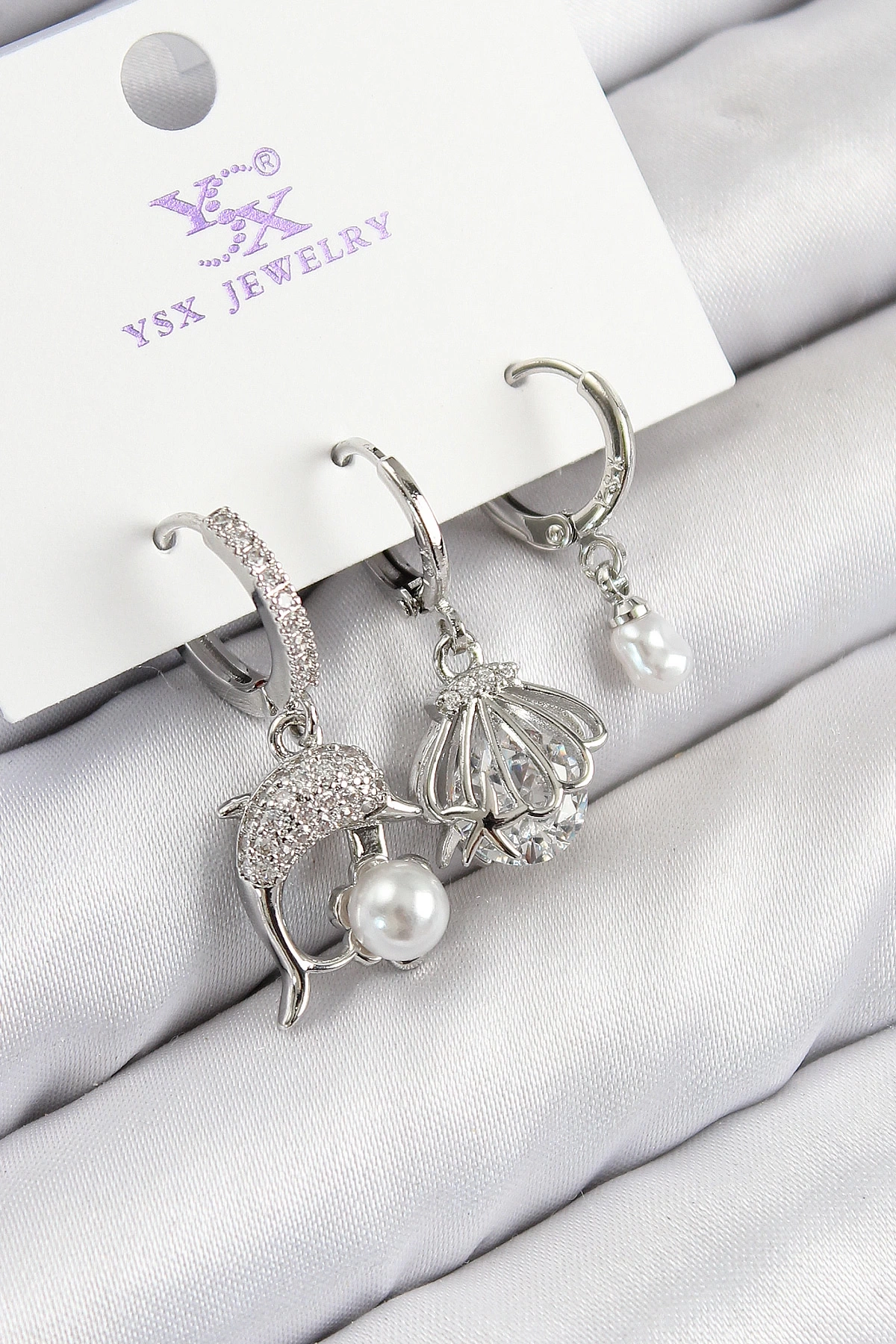 Pirinç Zirkon Taşlı 3lü Yunus Balığı Ve İstiridye Model Gümüş Renk Kadın Küpe