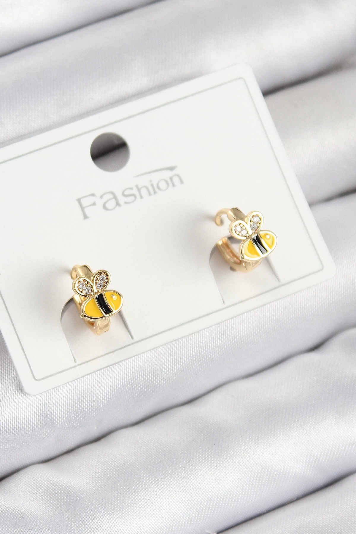 Pirinç Zirkon Taşlı Arı Model Gold Renk Çocuk Küpe