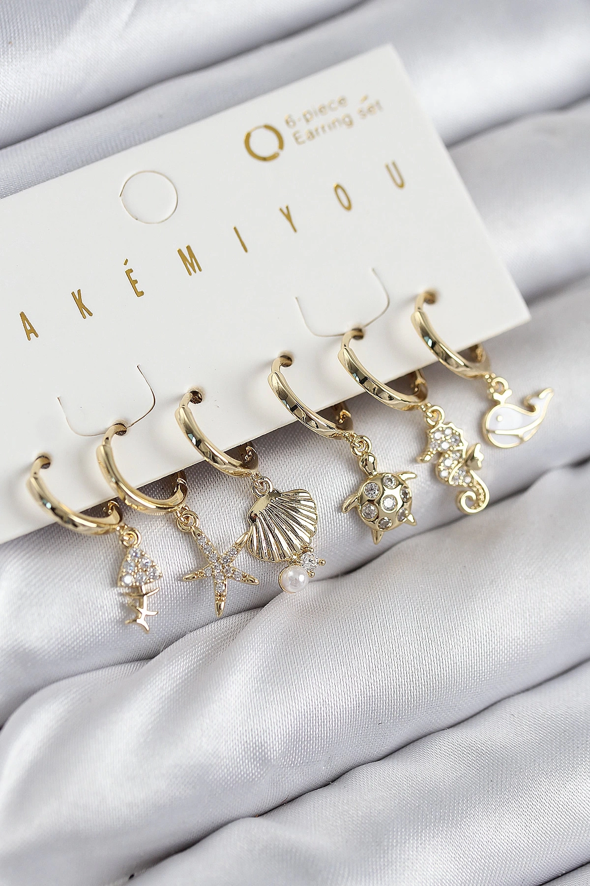 Pirinç Zirkon Taşlı İstiridye Balina Ve Yıldız Gold Renk 6lı Küpe Set