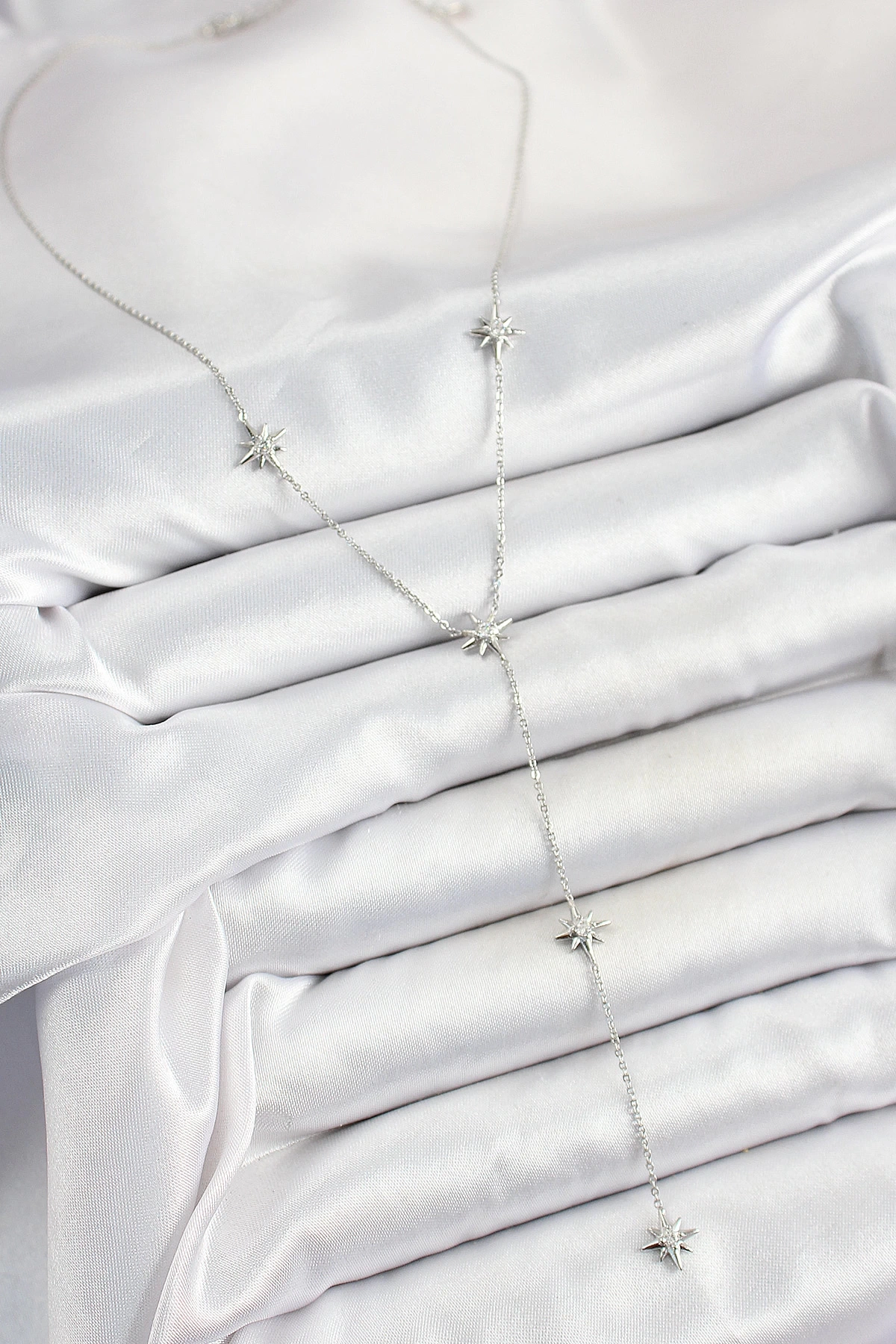 Pirinç Zirkon Taşlı Kutup Yıldız Figürlü Y Model Gümüş Renk Kadın Kolye