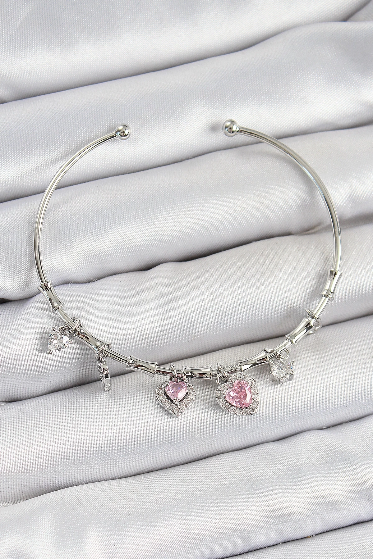 Pirinç Zirkon Taşlı Pembe Kalp Model Gümüş Renk Charm Bileklik