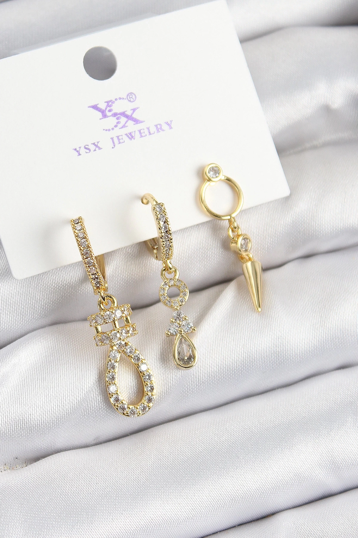 Pirinç Zİrkon Taşlı Sallantılı Model Gold Renk 3lü Kadın Küpe